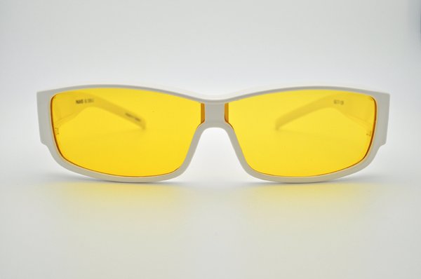 Lunettes de conduite de nuit : vision améliorée et confort optimal